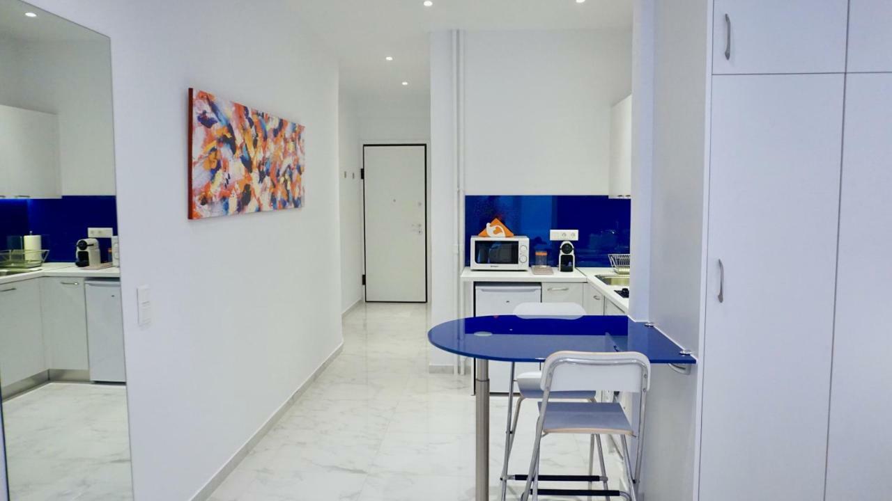Luxury Suite Studio In Athena Bagian luar foto